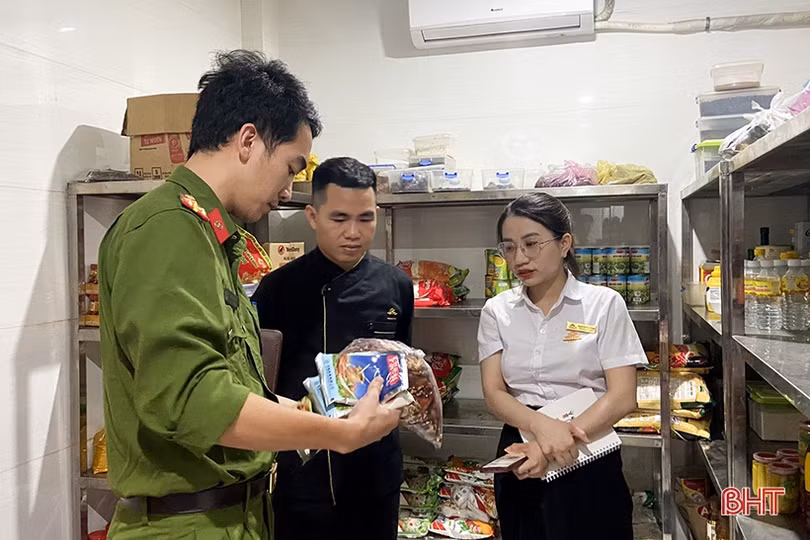 Cơ sở kinh doanh ẩm thực tại các bãi biển chú trọng đảm bảo an toàn vệ sinh thực phẩm