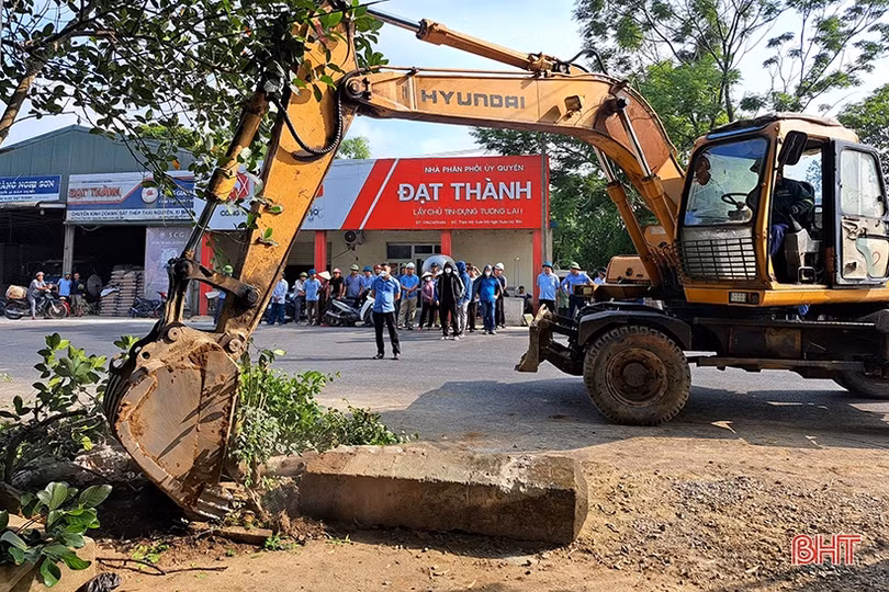 Cưỡng chế thu hồi đất của một hộ dân ở Nghi Xuân