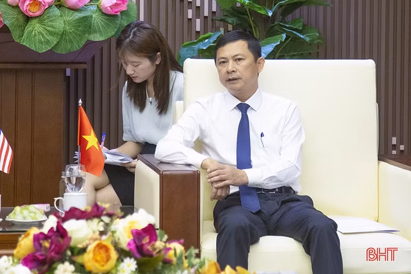 Tiếp tục phát triển mối quan hệ hợp tác giữa Đại sứ quán Hoa Kỳ và Hà Tĩnh