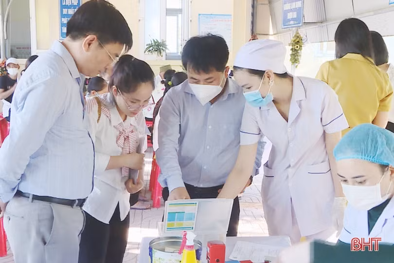 Hà Tĩnh chỉ đạo tăng cường công tác an toàn trong tiêm chủng