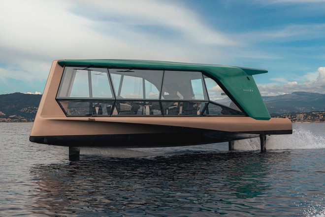 BMW trình làng du thuyền sang trọng chạy bằng pin