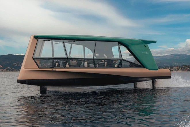 BMW trình làng du thuyền sang trọng chạy bằng pin