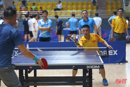 Hơn 250 VĐV tranh tài Giải Bóng bàn Đại hội TDTT toàn tỉnh lần thứ X 