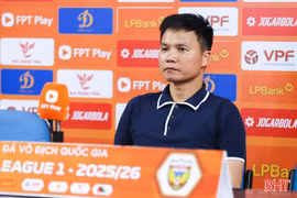 Hồng Lĩnh Hà Tĩnh bất ngờ chia tay HLV Nguyễn Công Mạnh