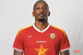 Hồng Lĩnh Hà Tĩnh chiêu mộ tiền đạo Brazil