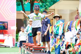 Sôi động hội thi Sasuke tại Trường Mầm non Trí Đức