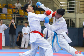Phường Hà Huy Tập nhất toàn đoàn Giải Karate Đại hội TDTT toàn tỉnh