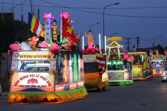 trong the dai le phat dan phat lich 2560