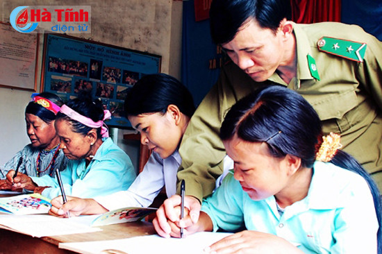 mau xanh ao linh noi bien gioi