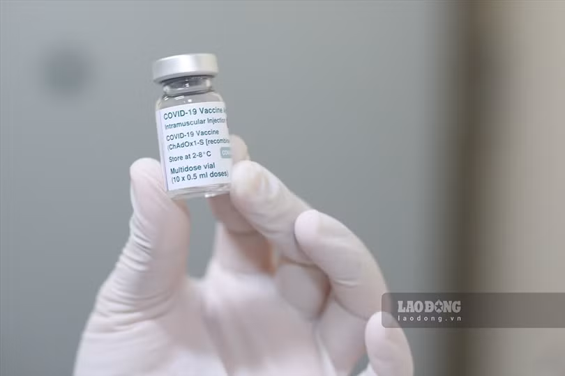 Việt Nam nhận hơn 1,6 triệu liều vaccine COVID-19, triển khai tiêm đợt 3