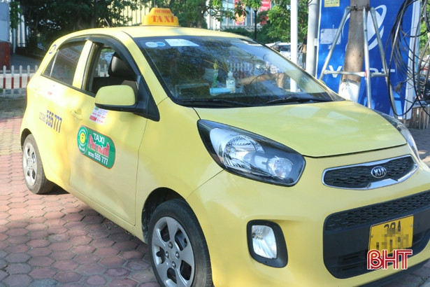 Hà Tĩnh: Các hãng taxi siết chặt công tác phòng dịch Covid-19