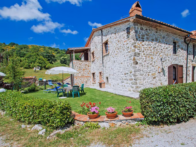 Thị trấn đẹp như tranh vẽ trả tiền cho khách đến ở