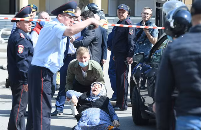 Xả súng kinh hoàng ở trường học Nga, ít nhất 11 người chết