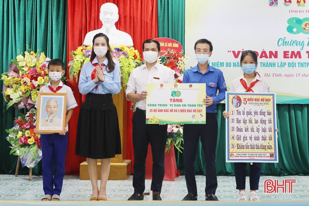 Nhiều hoạt động “Vì đàn em thân yêu” tại các xã miền núi Hà Tĩnh