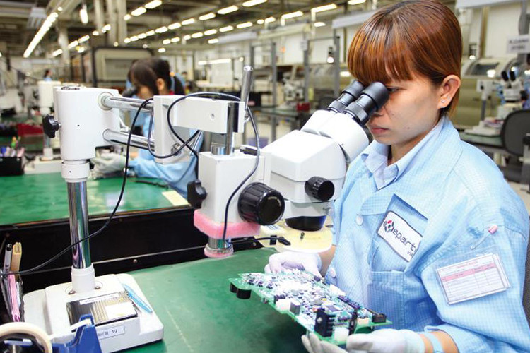 Có thời gian làm việc tại nước ngoài, đóng BHXH thế nào?