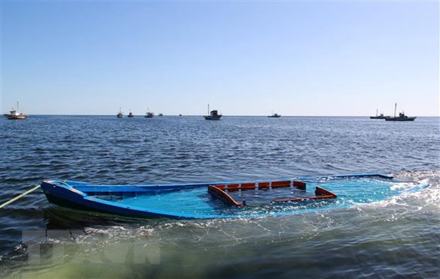 Đắm thuyền chở người di cư ngoài khơi bờ biển Tunisia hình ảnh 1 Đắm thuyền chở người di cư ngoài khơi bờ biển Tunisia