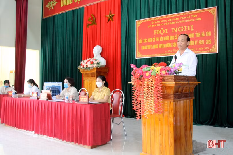 Lắng nghe, kịp thời phản ánh ý kiến của cử tri đến cơ quan dân cử