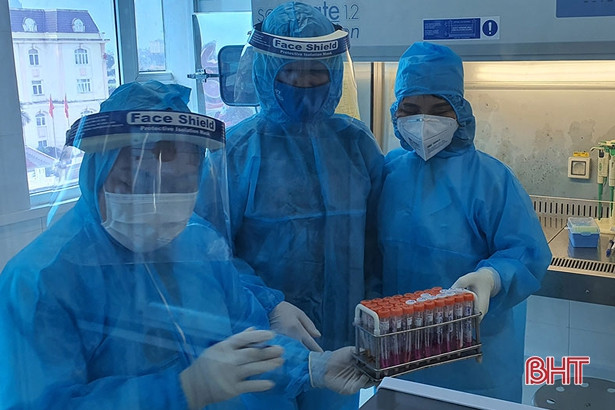 1.030 người từ 2 bệnh viện Trung ương về Hà Tĩnh âm tính với virus SARS-CoV-2