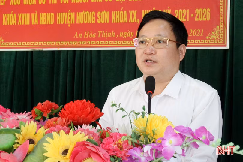 Lắng nghe, kịp thời phản ánh ý kiến của cử tri đến cơ quan dân cử