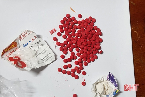 Công an Hương Khê khởi tố đối tượng tàng trữ lượng lớn ma túy