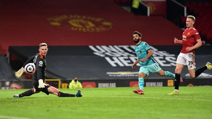 Kết quả MU 2-4 Liverpool: Hủy diệt Quỷ đỏ, The Kop áp sát top 4