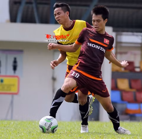 Nếu không có gì thay đổi, Văn Toàn sẽ có được đá chính vào ngày mai. Ảnh: Minh Tuấn