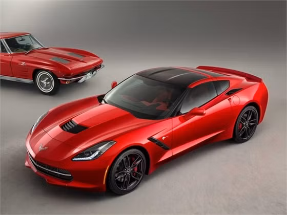 Dòng xe Corvette luôn nổi tiếng với vẻ ngoài hào nhoángvà đã thu hút nhiều tín đồ, nhưng mẫu Stingray có thể nói là đại diện nổi bật nhất của dòng xe này trong suốt nhiều thập kỷ.