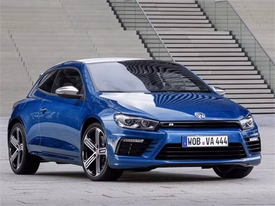 Dựa trên mẫu Volkswagen GTI từng nhận được nhiều lời khen, chiếc Scirocco cũng tạo nên nhiều hiệu ứng tích cực.