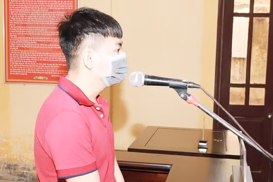 Tàng trữ trái phép chất ma túy, lĩnh 15 tháng tù giam