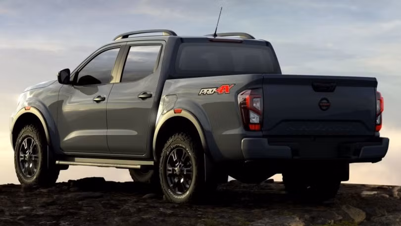 Nissan Navara 2021 thay đổi từ trong ra ngoài, giá từ 748 triệu đồng