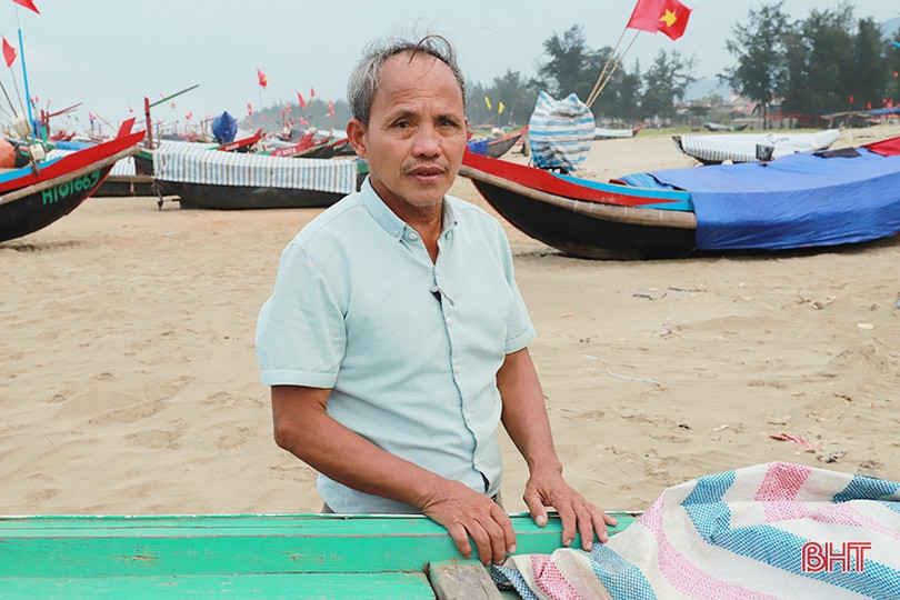 Ngư dân vùng biển Hà Tĩnh sẵn sàng gác những chuyến ra khơi để làm tròn nghĩa vụ công dân ảnh 5 Ngư dân vùng biển Hà Tĩnh sẵn sàng gác những chuyến ra khơi để làm tròn nghĩa vụ công dân