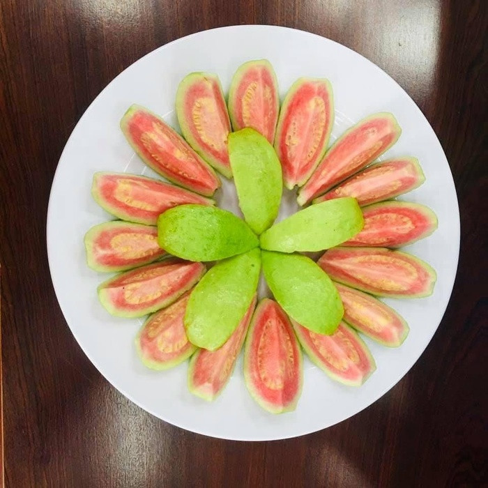 Những đĩa hoa quả được trang trí đơn giản mà đẹp mắt