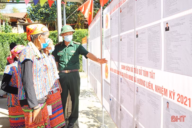 Cử tri dân tộc Chứt ở Hà Tĩnh phấn khởi đi bầu cử