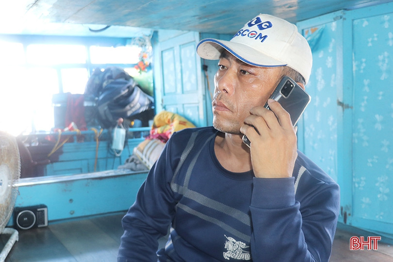 Ngư dân vùng biển Hà Tĩnh sẵn sàng gác những chuyến ra khơi để làm tròn nghĩa vụ công dân ảnh 4 Ngư dân vùng biển Hà Tĩnh sẵn sàng gác những chuyến ra khơi để làm tròn nghĩa vụ công dân