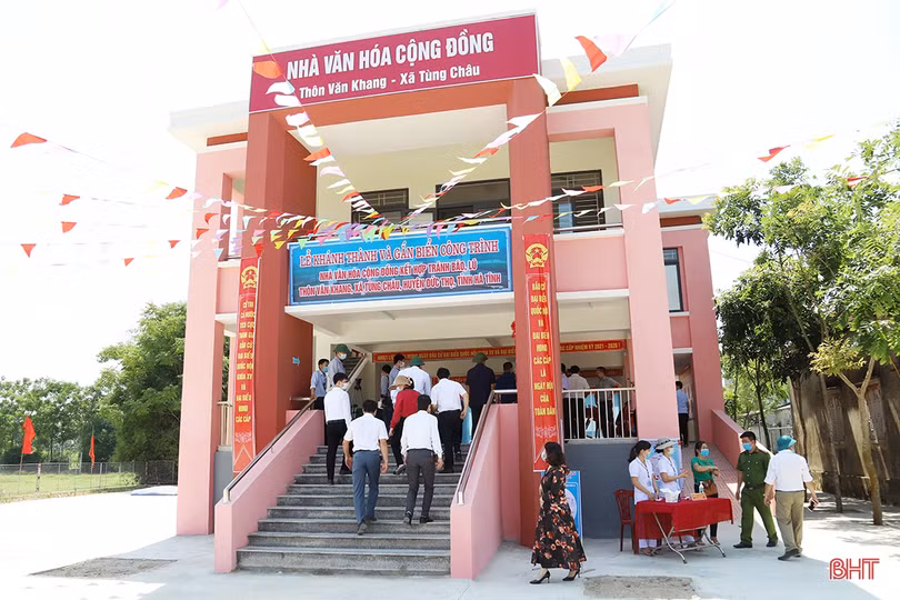 Ban Thường vụ Tỉnh ủy Hà Tĩnh yêu cầu đẩy mạnh phong trào thi đua, thực hiện Nghị quyết Đại hội Đảng