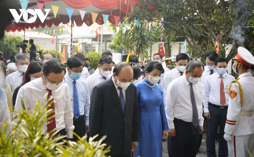 Lãnh đạo Đảng, Nhà nước thực hiện quyền bầu cử tại các thành phố lớn