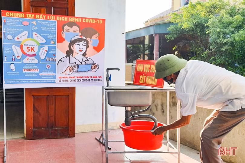 Cử tri phía Nam Hà Tĩnh hối hả hoàn tất mùa vụ để đi bỏ phiếu bầu cử