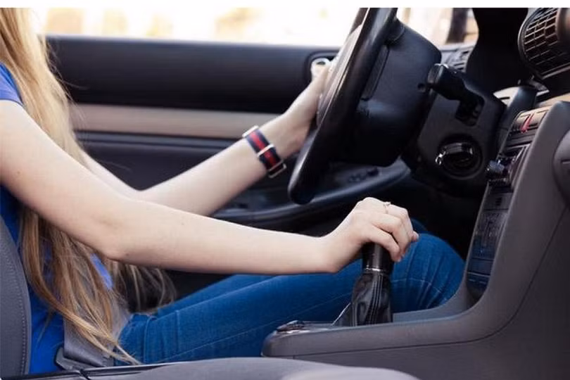 Những thói quen gây hại cho xe số tự động