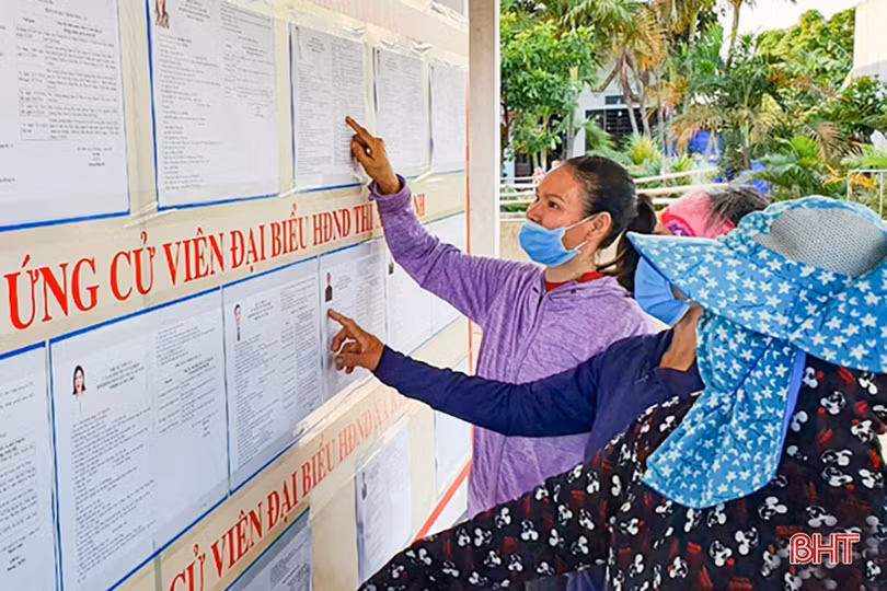 Cử tri phía Nam Hà Tĩnh hối hả hoàn tất mùa vụ để đi bỏ phiếu bầu cử