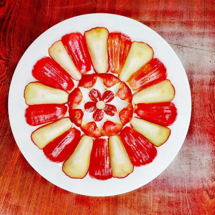 Những đĩa hoa quả được trang trí đơn giản mà đẹp mắt