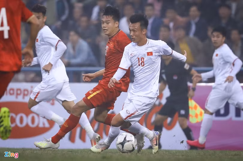 5 phương án thay Quang Hải ở U22 Việt Nam