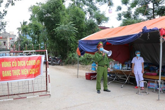 Bộ trưởng Bộ Y tế phân tích về việc thực hiện giãn cách xã hội hình ảnh 1 Bộ trưởng Bộ Y tế phân tích về việc thực hiện giãn cách xã hội