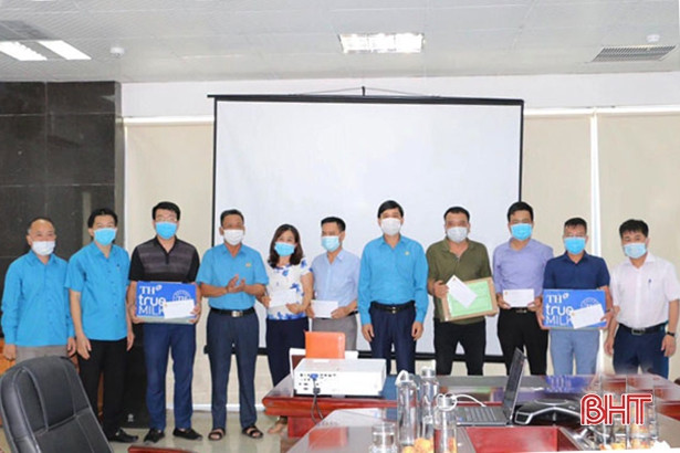 San sẻ yêu thương cùng người lao động Hà Tĩnh nhân Tháng Công nhân