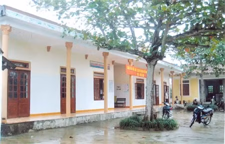 Trạm y tế xã Hộ Độ được xây dựng nhờ công tác XHH y tế.