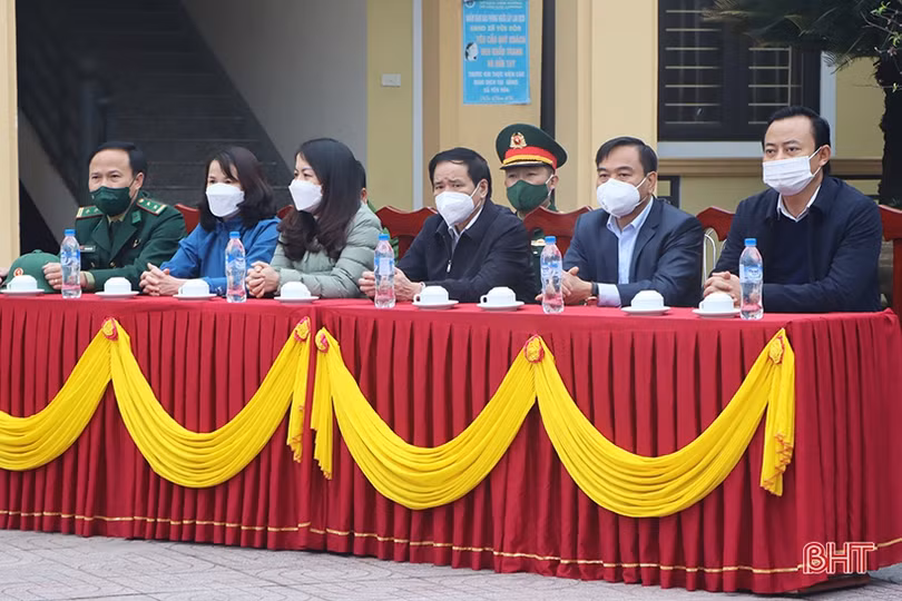 Các địa phương Hà Tĩnh sôi nổi ra quân trồng cây đầu xuân