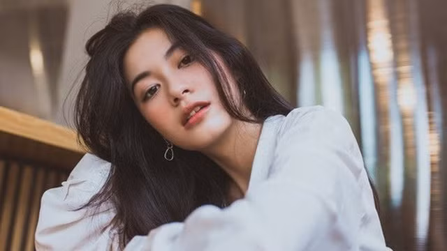 Chẳng cần đồ hiệu, xe sang, phụ nữ có khí chất hay không phụ thuộc vào những điểm này