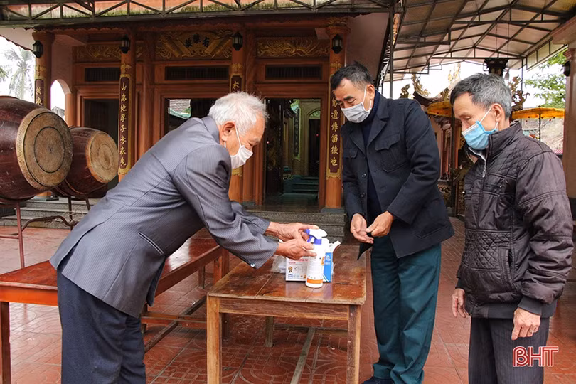 Các dòng họ ở Hà Tĩnh tối giản lễ cúng Rằm tháng Giêng