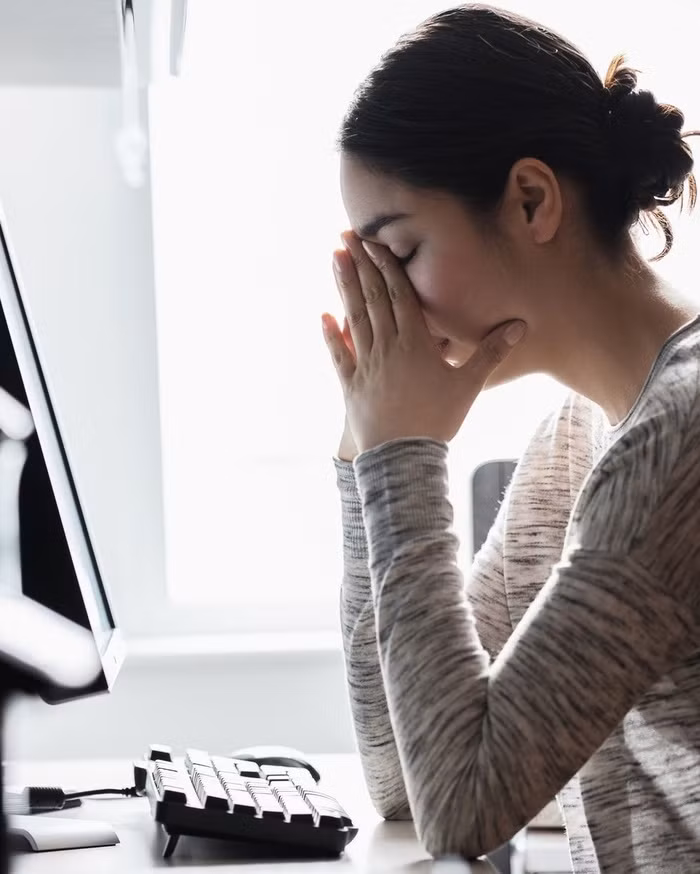 Khổ sở khi đi làm lại sau nhiều ngày nghỉ Tết