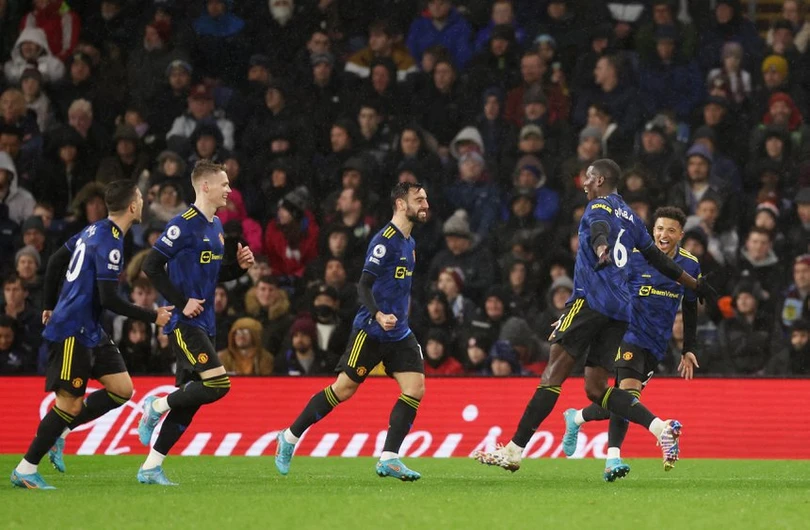 Man United bị đội cuối bảng cầm hòa