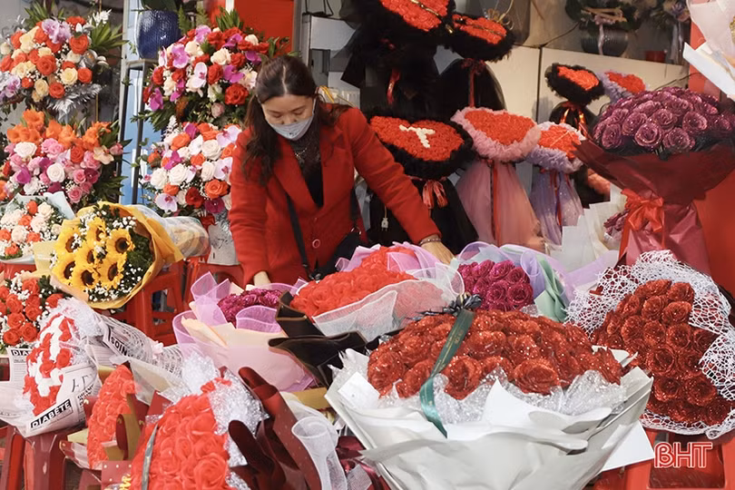 Ngập tràn sắc hoa ở Hà Tĩnh nhân ngày lễ tình nhân